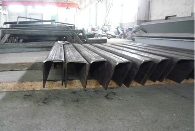 谢岗不锈钢折弯加工 专业工艺塑造金属之美——探访东莞市谢岗富原白铁制品经营部